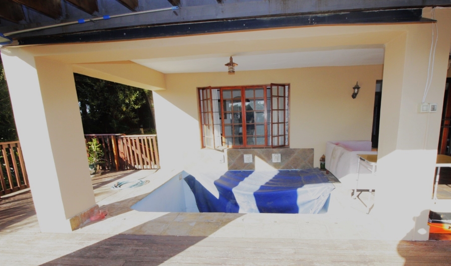 7 Bedroom Property for Sale in Noorsekloof Eastern Cape